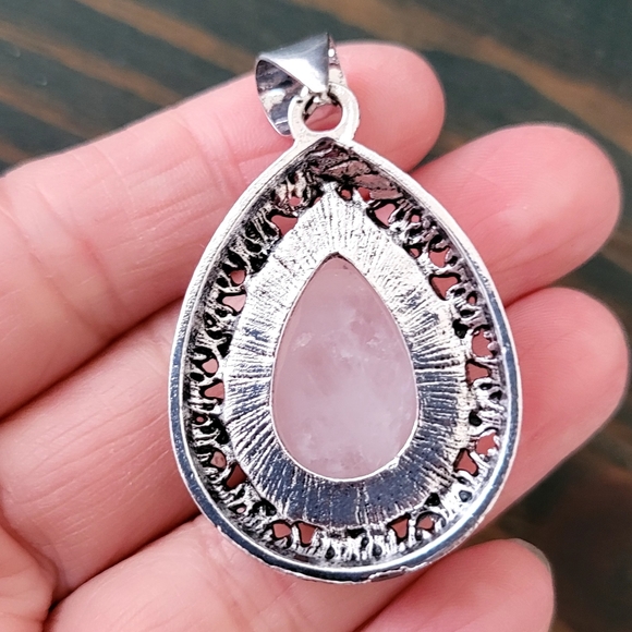 Silver plated natural Rose Quartz gemstone teardrop pendant - Picture 3 of 5
